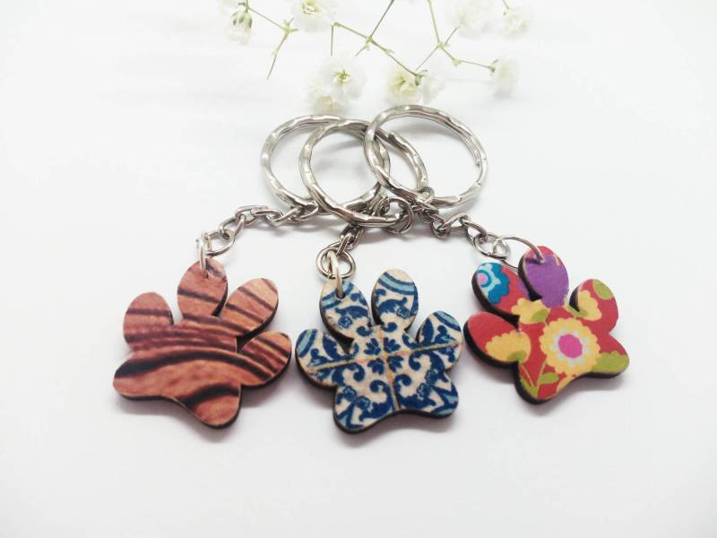 Handgemachter Decoupage Pfotenabdruck Schlüsselanhänger Geschenk Für Tierliebhaber von MySassyDecoupage