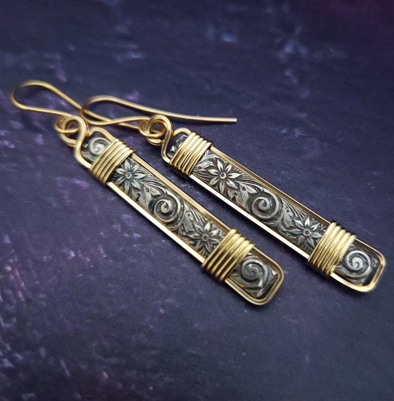 Wilde Blumen Ohrringe, Sterling Silber Mit Gold Wire Wrapped Akzenten, Made To Order Wilde Blumen Ohrringe, Sterling Silber Mit Gold Wire Wrapped Akzenten, Made To Order von MySecretHeartStudios