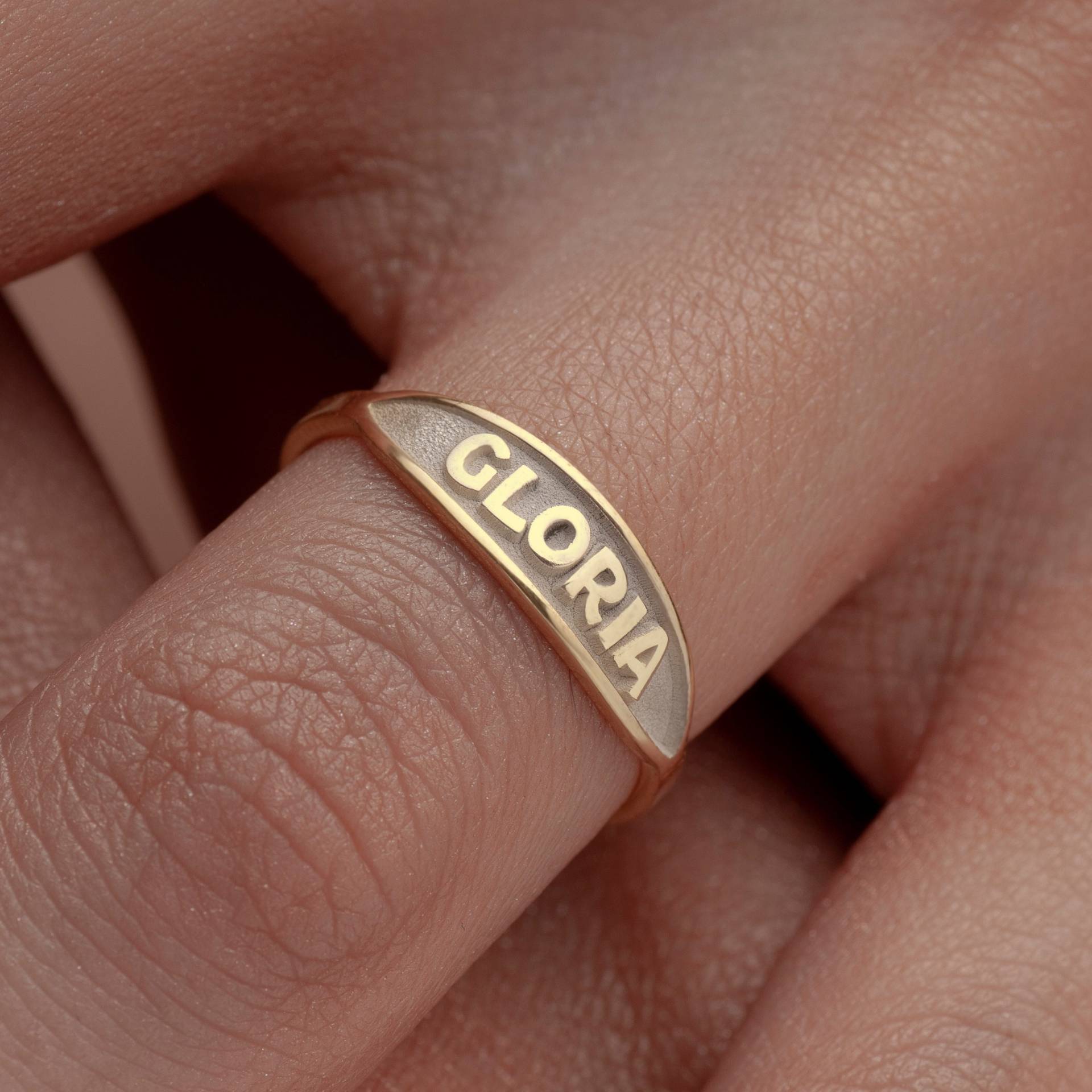 Personalisierter Stapelbarer Ring Aus Sterlingsilber Personalisierter Stapelbarer Ring Aus Sterlingsilber von MySilverLine