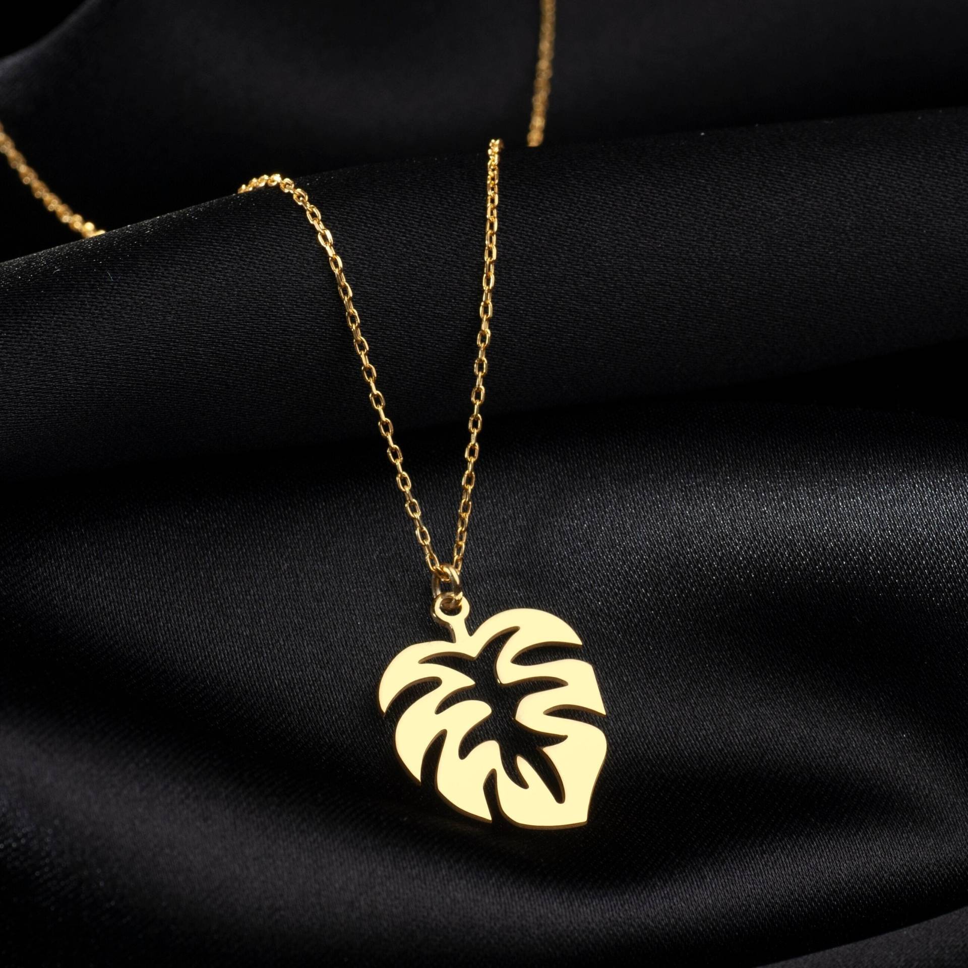 sterling Silber Monstera Blatt Halskette Zierlicher Floraler Anhänger sterling Silber Monstera Blatt Halskette Zierlicher Floraler Anhänger von MySilverLine