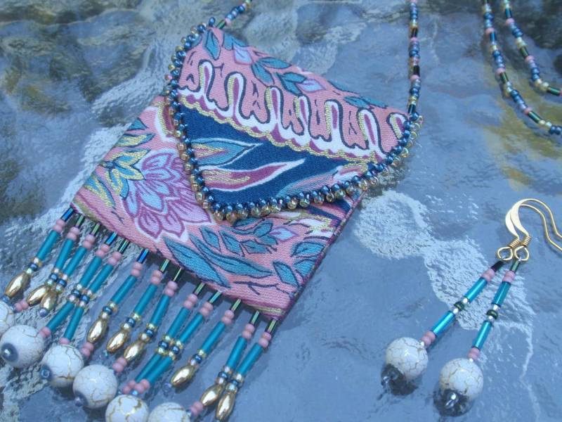 Keisha Amulett Tasche Und Ohrringe Im Set von MySistersHandsDotCom