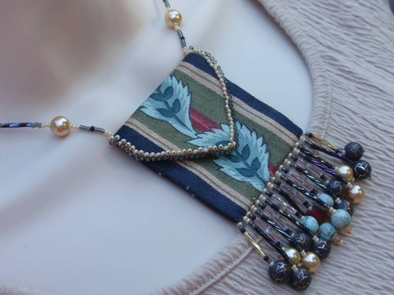 Rachel Amulett Halskette Und Ohrringe von MySistersHandsDotCom