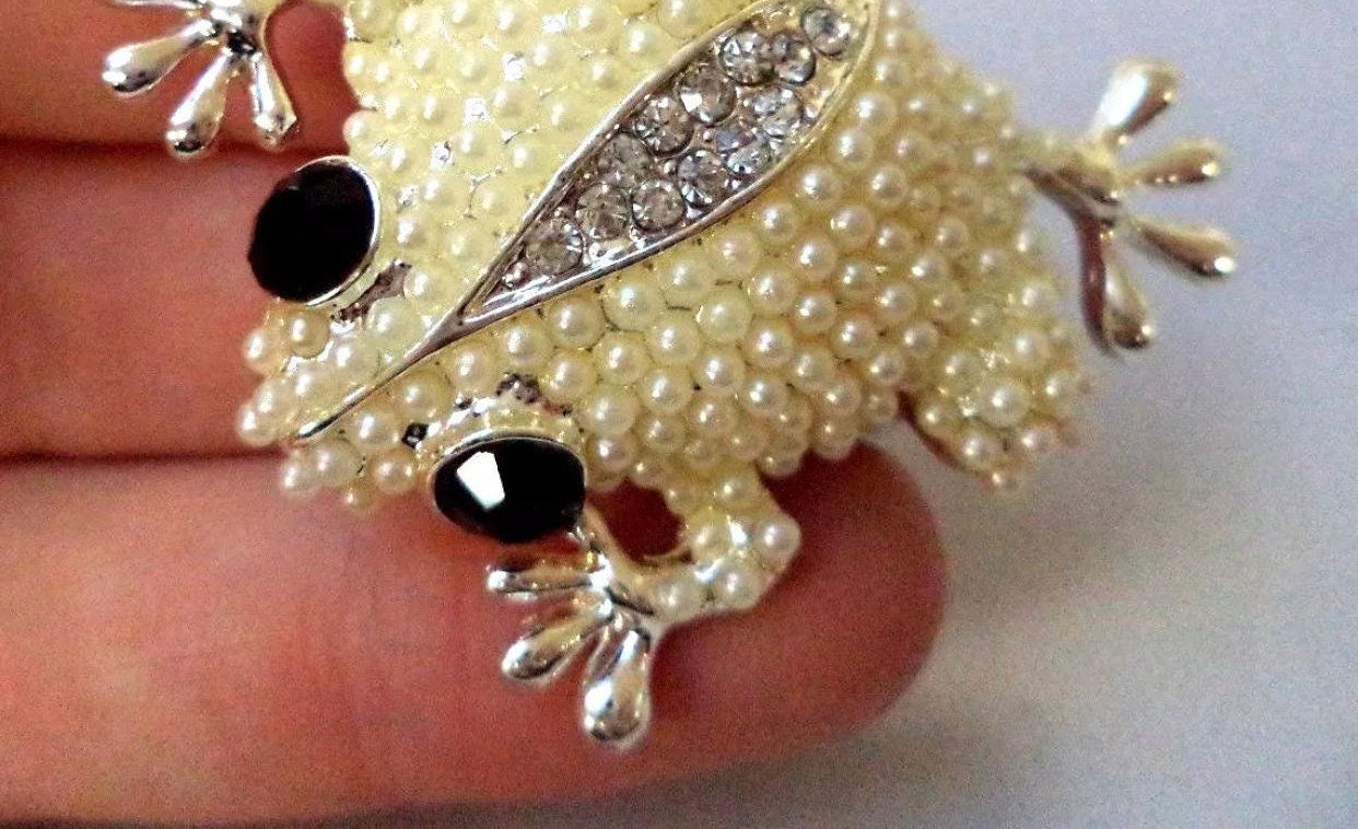 Faux Perle Frosch Pin Regency Strass Tierchen Brosche von MySoulRepair