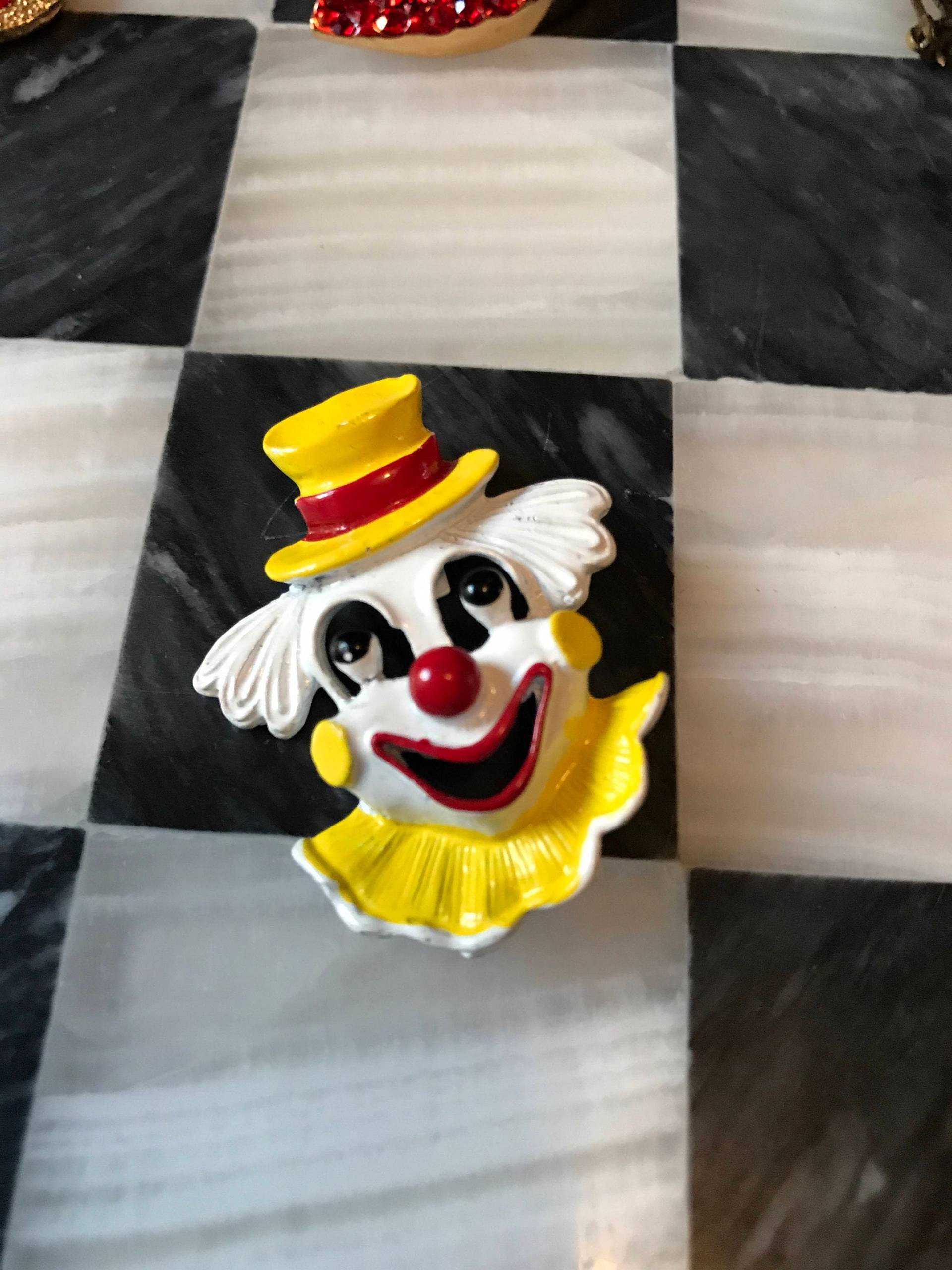 Gerry's Vintage Enamel Clown Brosche Kitsch Sammler Pin von MySoulRepair