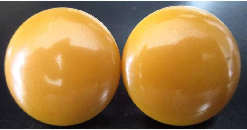 Goldenrod Butterscotch Bakelit Knopf Ohrstecker Ohrringe, Mid Century Modeschmuck von MySoulRepair