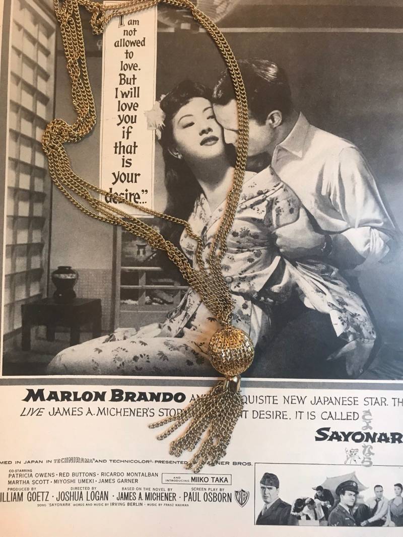 Super Mid Century Gold Triple Strand Tone Quaste Halskette in Tadellosem Zustand von MySoulRepair