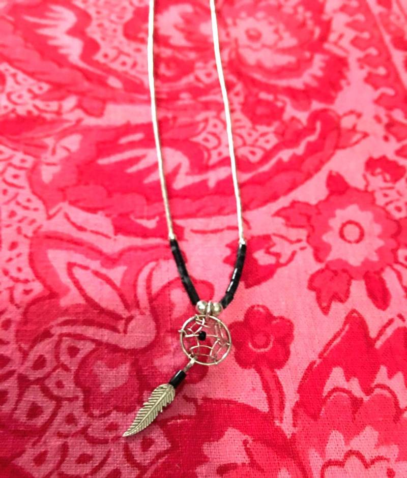 Traumfänger Halskette Flüssige Silberperlen & Schwarze Steinperlen von MySoulRepair