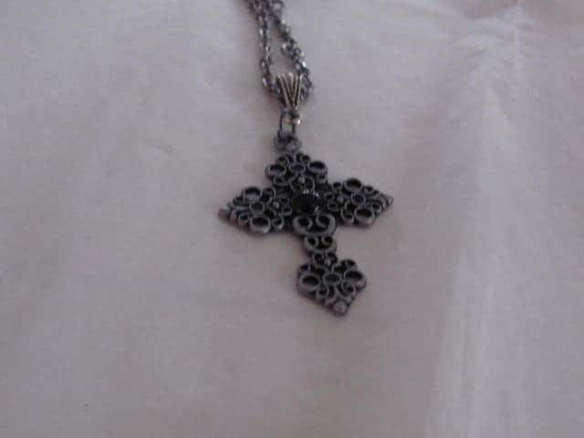 Detaillierte Kreuz Halskette Detaillierte Kreuz Halskette von MyStar1