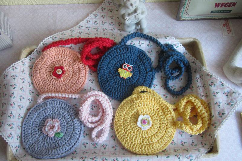 Kinder Häkeltasche Umhängetasche Kleines Täschchen Kita Mädchen Handmade Nachhaltig Baumwolle Geburtstag Granda Square Mitbringsel Geschenk von MyStrickfein