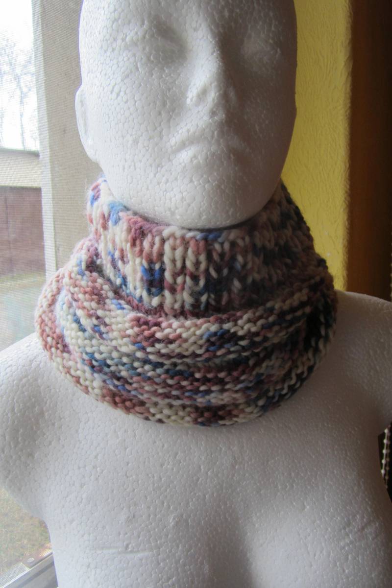 Kinder Handgestrickter Loop Schal Schlauchschal Halswärmer Strickschal - Merino von MyStrickfein