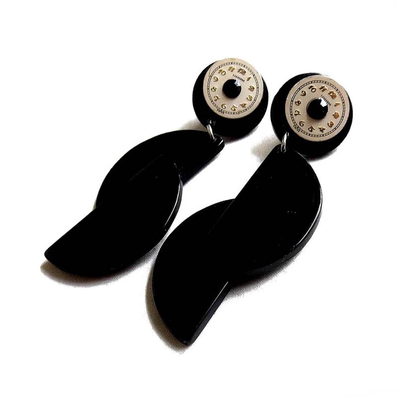 Retro-Abstrakte Schwarz Lucite Uhr Baumeln Ohrringe Vintage von MyVintageJewels