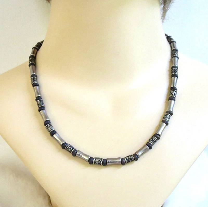 Silberfarbenes Metall-Perlen Halskette Vintage von MyVintageJewels