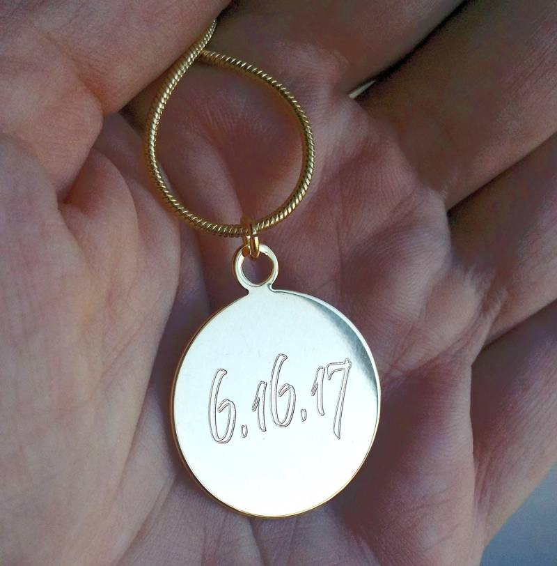 Goldkette Mit Monogramm, Silberkette Initialen, Namenskette Gravur, Personalisierte Münze Halskette von MyWhys