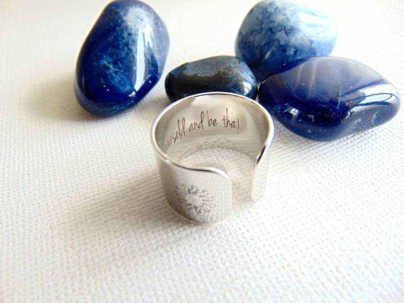 Zitat Ring Verstellbar, Bandring Personalisiert, Spruch Spiritueller & Inspirierender Schmuck Zitat Ring Verstellbar, Bandring Personalisiert, Spruch Spiritueller & Inspirierender Schmuck von MyWhys