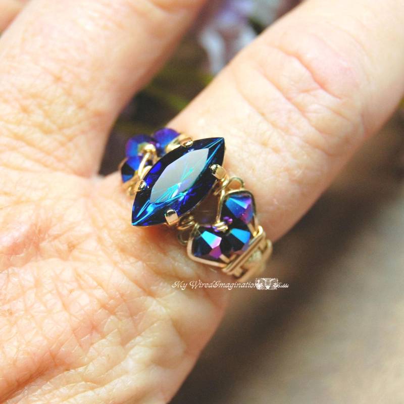 Bermuda Blue Vintage Swarovski Handgemachte Ring, Navette-Marquise Peacock Blue, in Edelstahl Oder 14K Gf Bermuda Blue Vintage Swarovski Handgemachte Ring, Navette-Marquise Peacock Blue, in Edelstahl Oder 14K Gf von MyWiredImagination