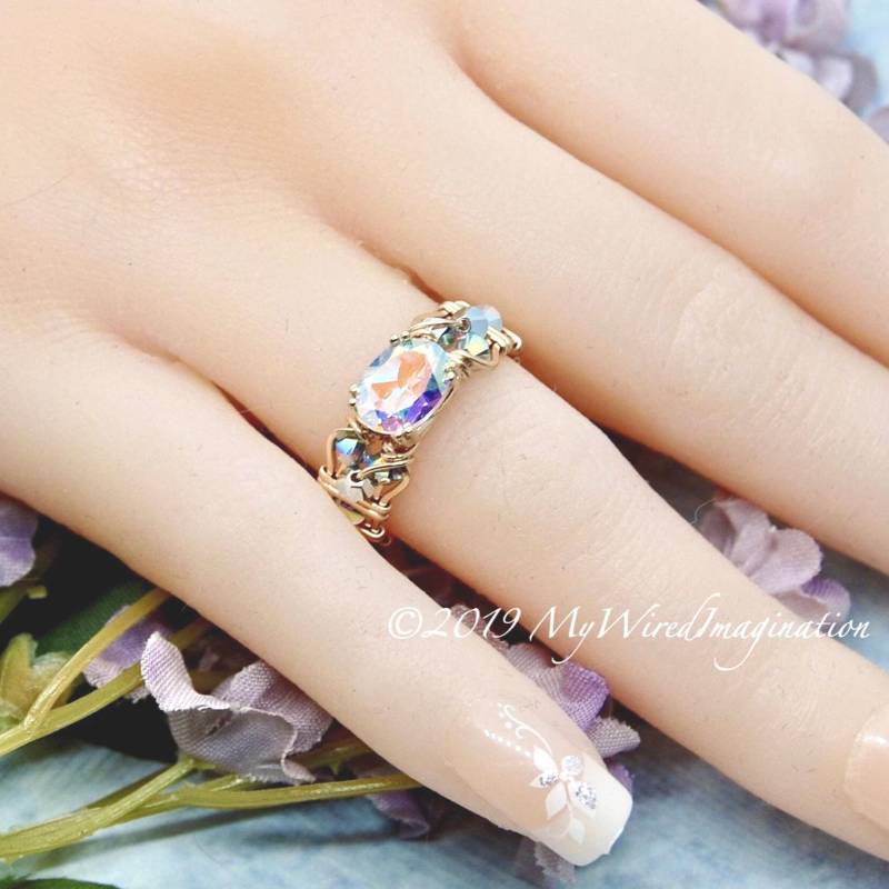 Merkur Mystic Topaz Ring Handgefertigt, Opalisierend, in 14K Gold Oder Sterling Silber Merkur Mystic Topaz Ring Handgefertigt, Opalisierend, in 14K Gold Oder Sterling Silber von MyWiredImagination