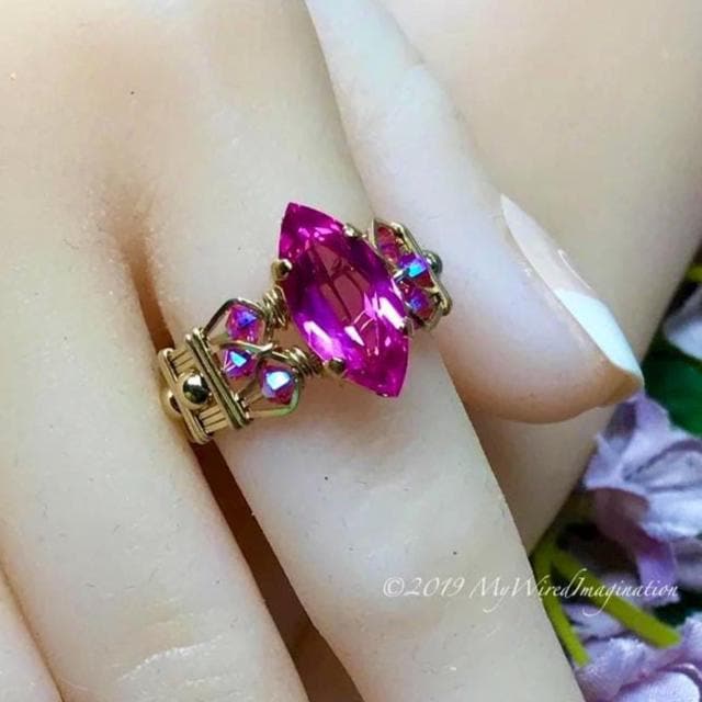 Pink Saphir Handgemachte Ring, Lab Erstellt Saphir, Echte Swarovski, Ss Oder 14K Gf Pink Saphir Handgemachte Ring, Lab Erstellt Saphir, Echte Swarovski, Ss Oder 14K Gf von MyWiredImagination