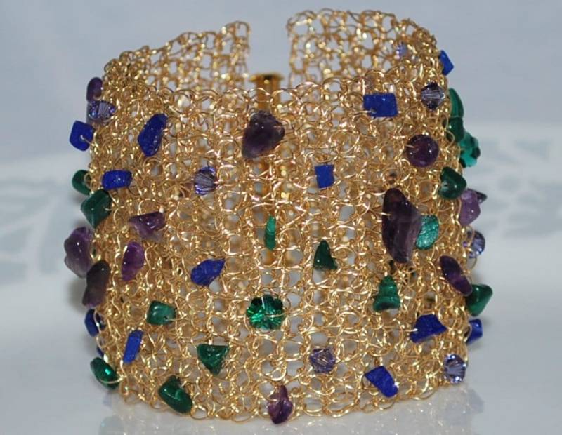 Multi Edelstein Armband, Gehäkeltes Draht Rollrand Häkeln Jewelry Wire, Multicolor Gemstones von MyasCreations