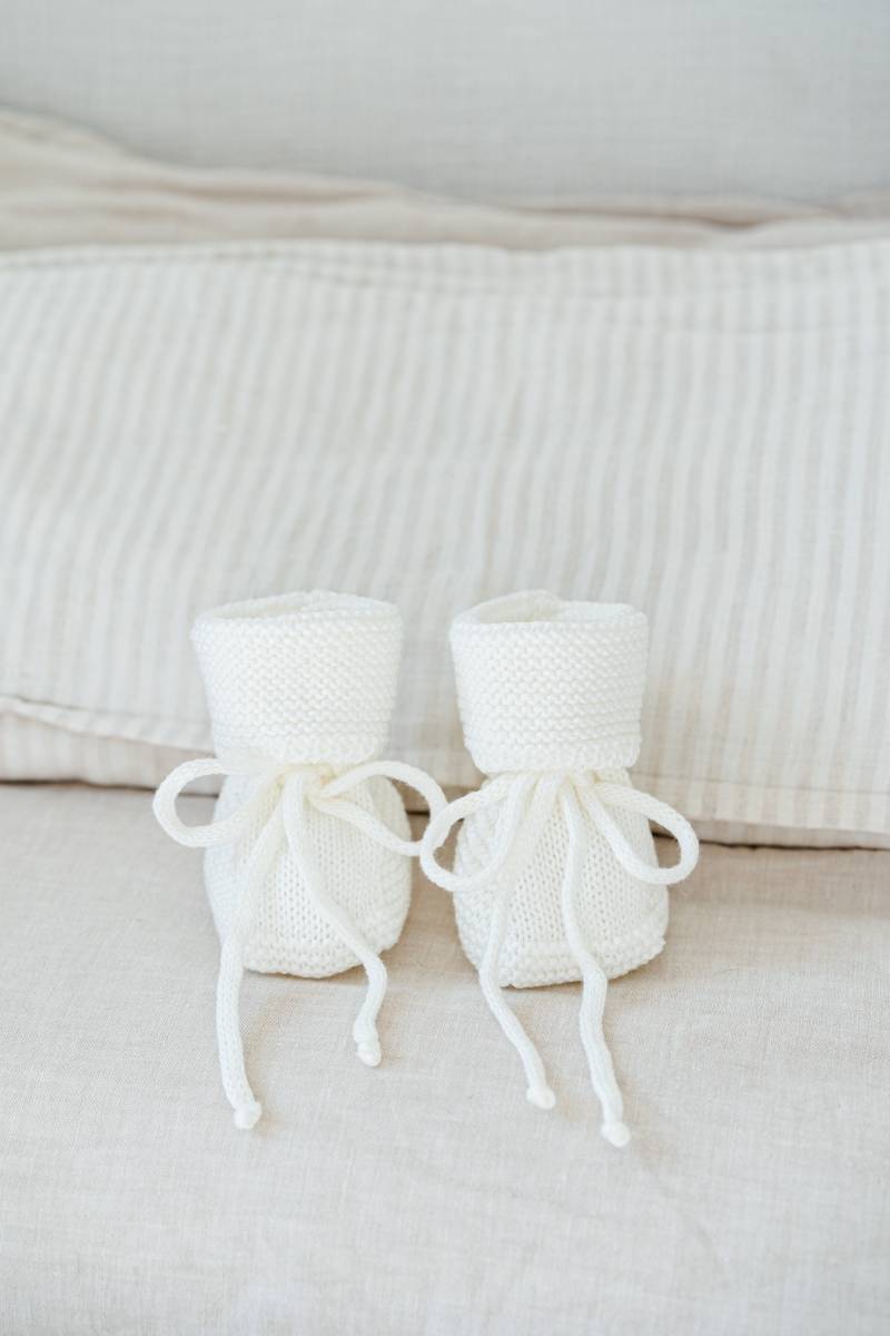 Baby Gehäkelte Booties. Neugeborenen Coming Home Outfit Erste Schuhe von MybabyboxShop