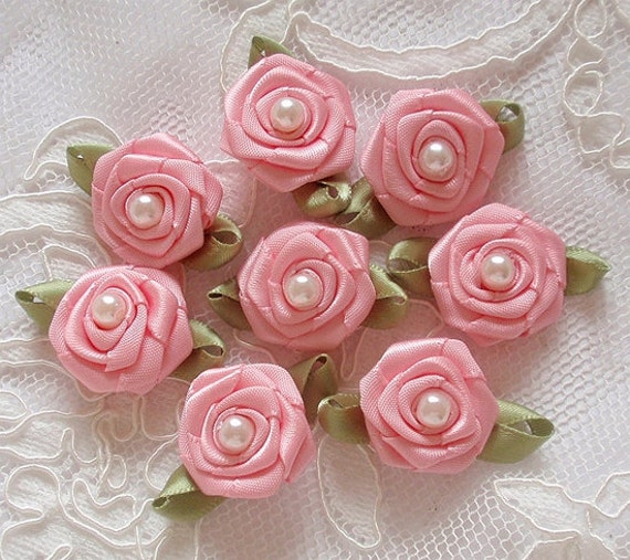 8 Handgemachte Band-Rosen Mit Blättern | 1 Zoll in Perlrosa Und Haben Über 150 Farben Zur Auswahl My-330-12 Bereit Zum Versand 8 Handgemachte Band-Rosen Mit Blättern | 1 Zoll in Perlrosa Und Haben Über 150 Farben Zur Auswahl My-330-12 Bereit Zum Versand von Mydesign63