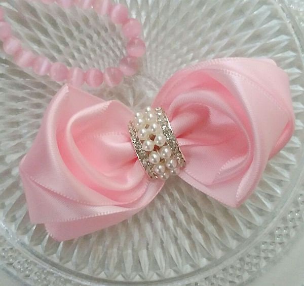 Handgemachte Satinband Schleife Mit Strass Und Perle | 3x1-3/4 Inch in Powder Pink Weitere Farben Zur Auswahl My-719-10 Versandfertig Handgemachte Satinband Schleife Mit Strass Und Perle | 3x1-3/4 Inch in Powder Pink Weitere Farben Zur Auswahl My-719-10 Versandfertig von Mydesign63