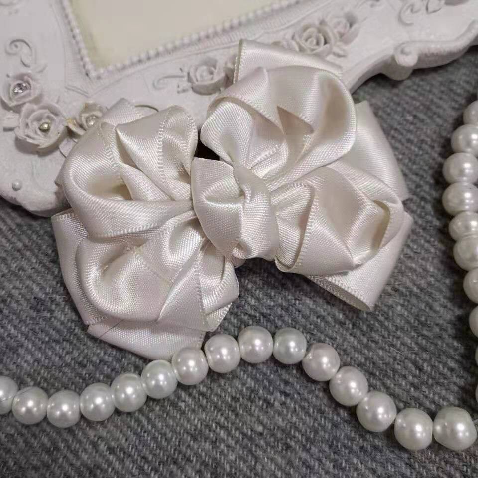 Handgemachte Satinband Schleife in Creme Und Über 150 Farben Zur Auswahl | 4x5 Zoll My-822-04 Versandfertig von Mydesign63