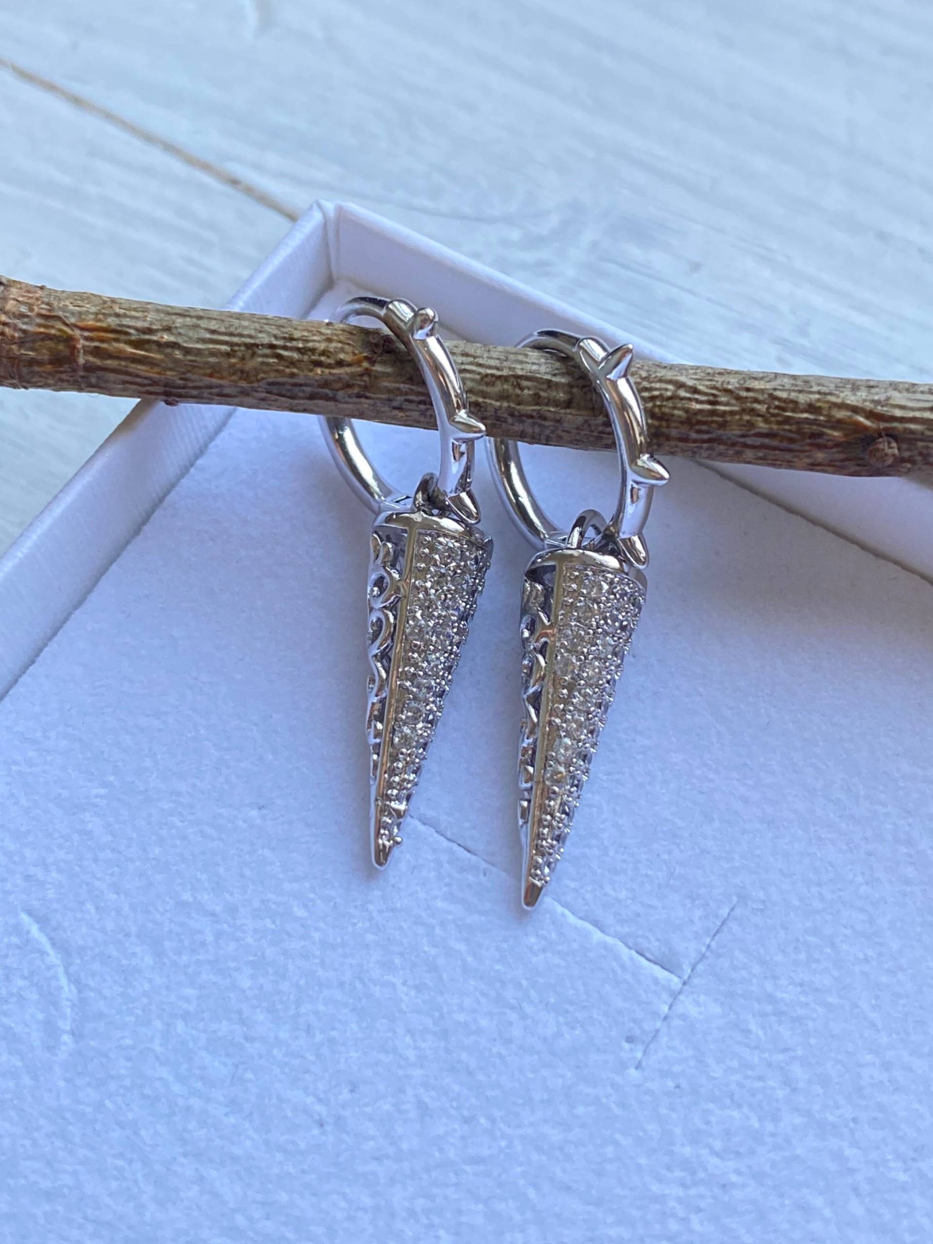 Spitze Ohrringe-Edelstahl Ohrringe-Stahless Steel Earring-Spitze Earring-Jewellery Gift Spitze Ohrringe-Edelstahl Ohrringe-Stahless Steel Earring-Spitze Earring-Jewellery Gift von MylaurelAccessories