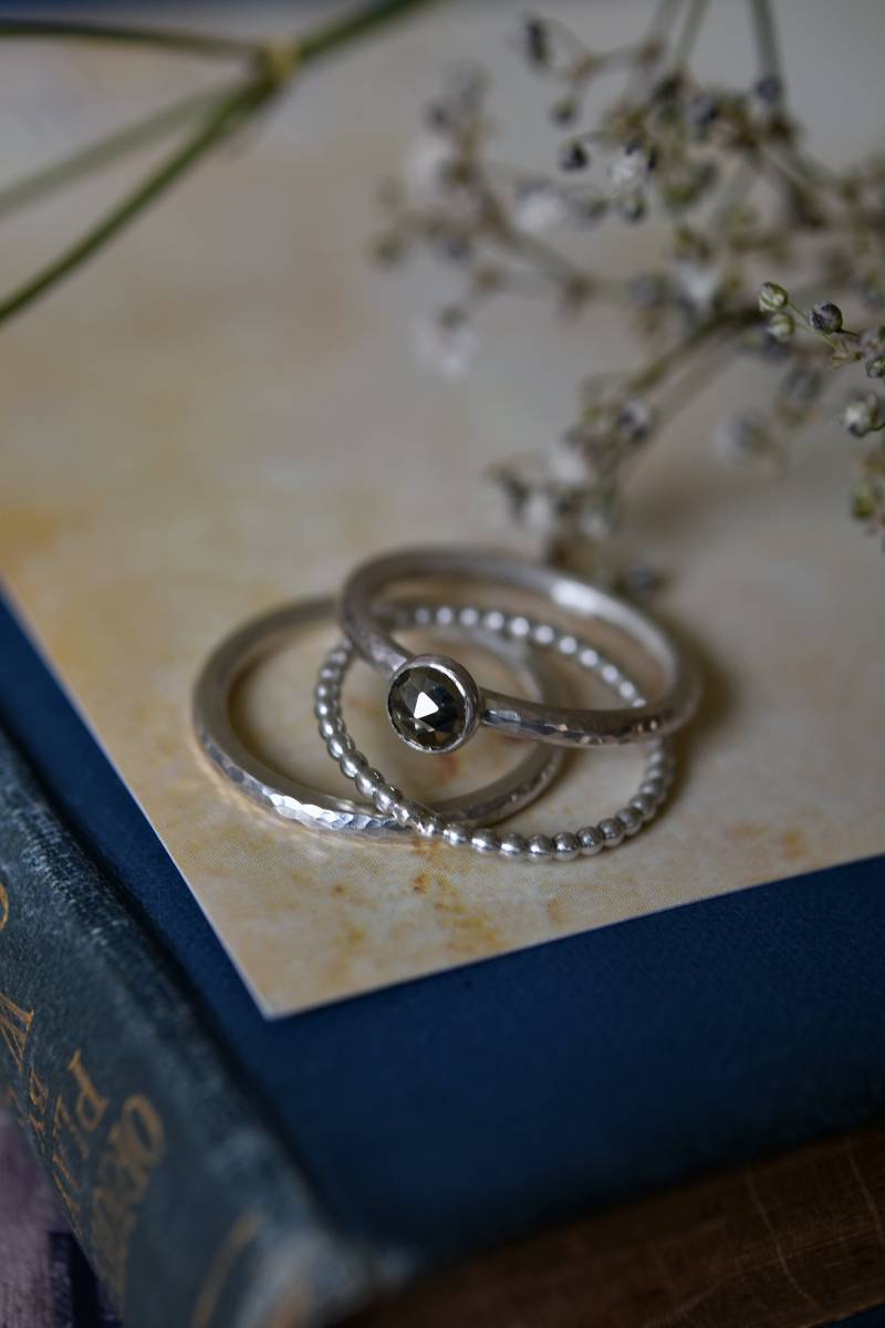 Natürliche Pyrit Ringe Set - Stapelbare Silber Schmuck Geschenk Für Löwe Schutz Rustikaler Ring Natürliche Pyrit Ringe Set - Stapelbare Silber Schmuck Geschenk Für Löwe Schutz Rustikaler Ring von MyliuDesign