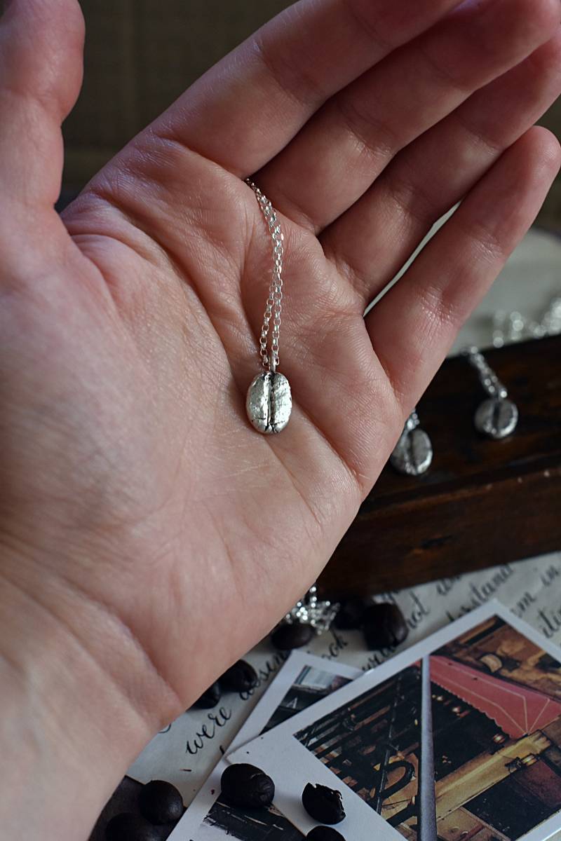 Silber Kaffeebohne Kette - Kaffee Schmuck Bezogene Geschenke Foodie Geschenk Freundschaft von MyliuDesign