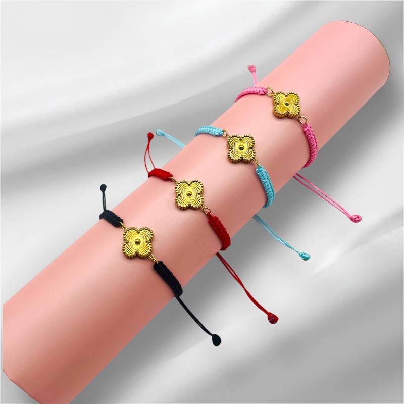 Makramee Kleeblatt Armband Damen Handgemachter Glücksbringer Verstellbares Boho Makramee Kleeblatt Armband Damen Handgemachter Glücksbringer Verstellbares Boho von MyloveSchmuck