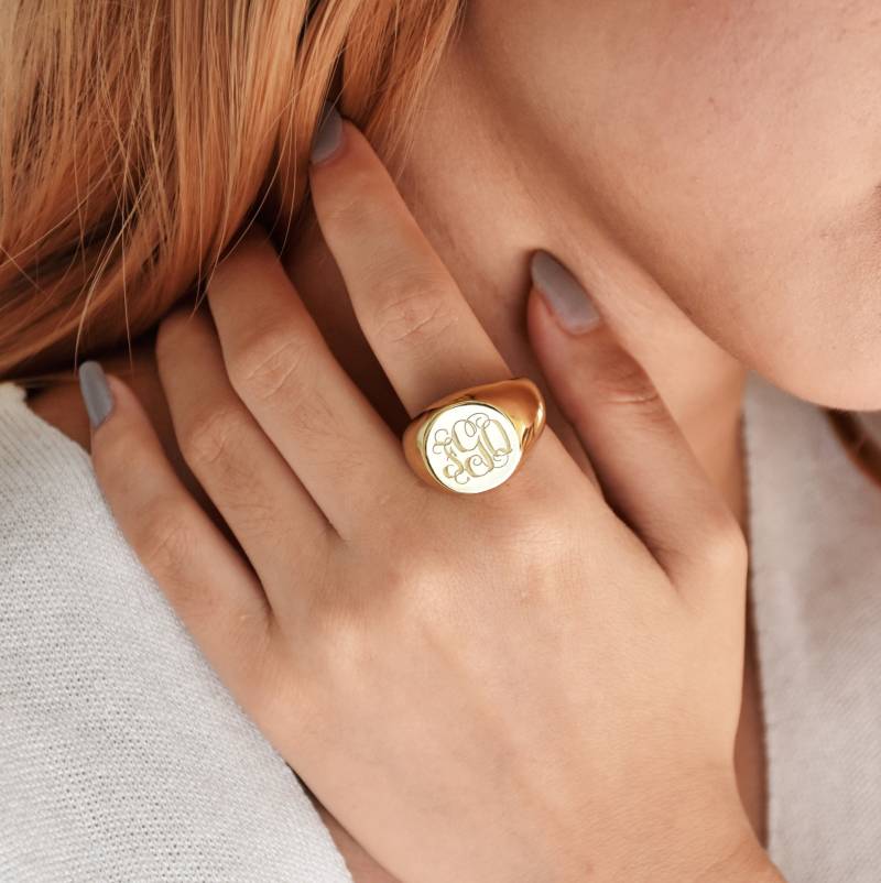 Personalisierter Ring Mit Monogramm Initialring Statement Gravierter Signet Geschenk Für Sie Ringe Mama von Myluckideas