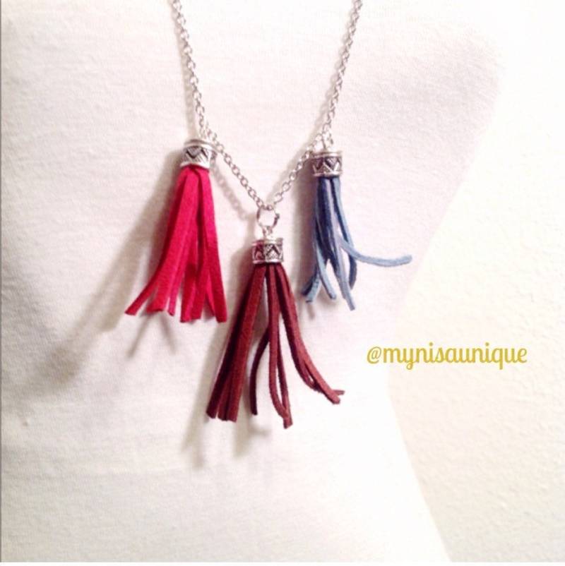 Lange Tassle Halskette/Rot Braun Und Blau Wildleder Quaste Lange Lange Tassle Halskette/Rot Braun Und Blau Wildleder Quaste Lange von MynisaUnique