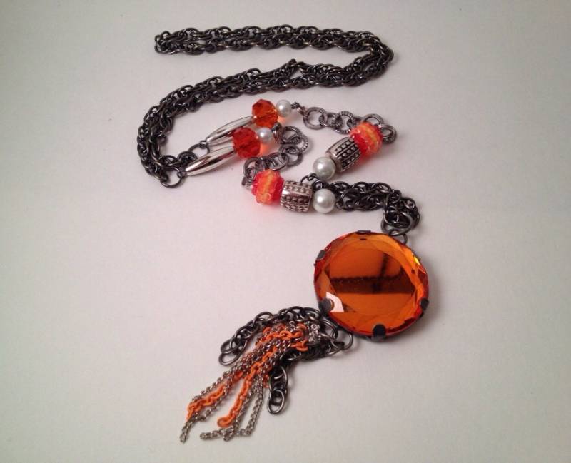 Orange Anhänger Halskette/Lange Steam Punk Orange Anhänger Halskette/Lange Steam Punk von MynisaUnique