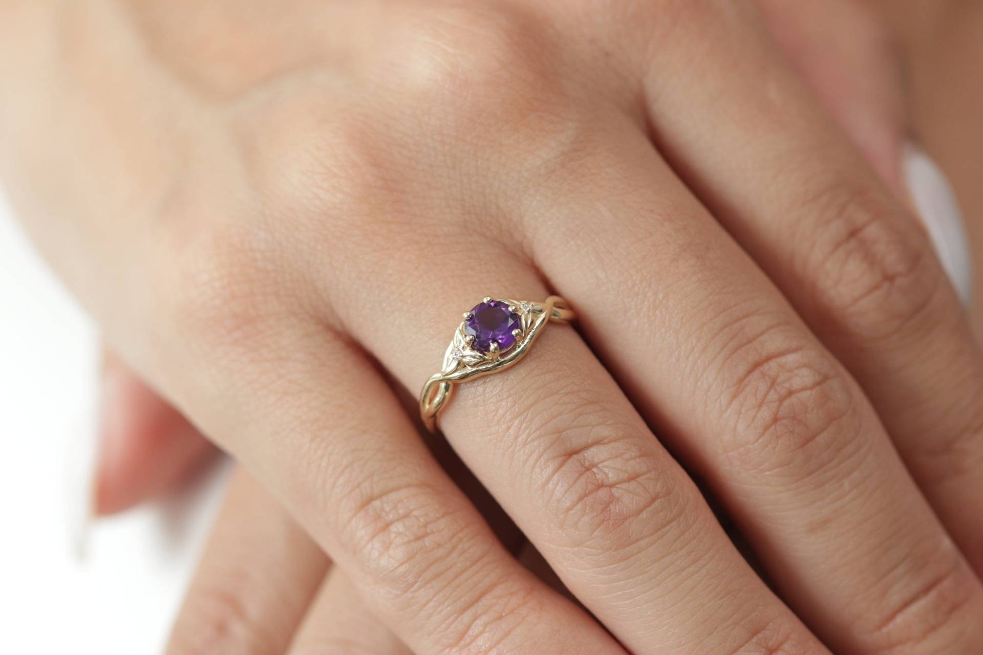 10K/14K 18K Gold 5, 5 Mm Amethyst Ring Massiver Echter Handgefertigter Bestes Muttertagsgeschenk Weihnachtsgeschenk 10K/14K 18K Gold 5, 5 Mm Amethyst Ring Massiver Echter Handgefertigter Bestes Muttertagsgeschenk Weihnachtsgeschenk von MyraFineJewelry
