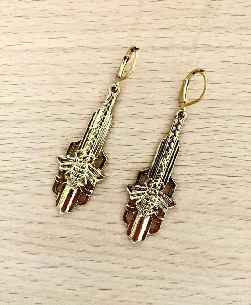 Art-Deco-Ohrringe, Art-Deco-Bienen Aus Goldmessing Und Goldfarbenen Edelstahlschläfern Art-Deco-Ohrringe, Art-Deco-Bienen Aus Goldmessing Und Goldfarbenen Edelstahlschläfern von Myriambijoux
