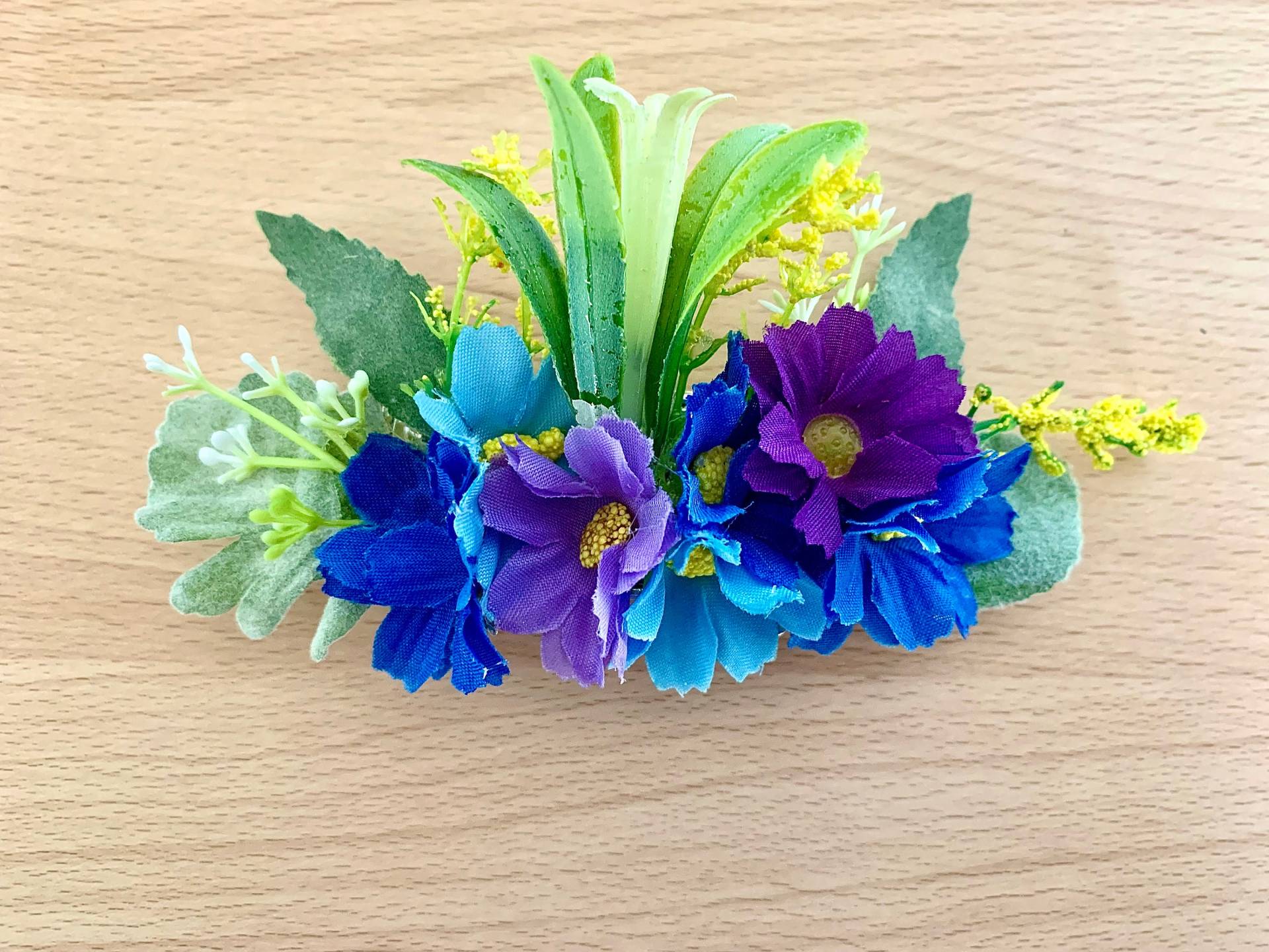 Blumenhaarspange, Clip-Haarspange, Landhochzeit, Brautfrisur von Myriambijoux