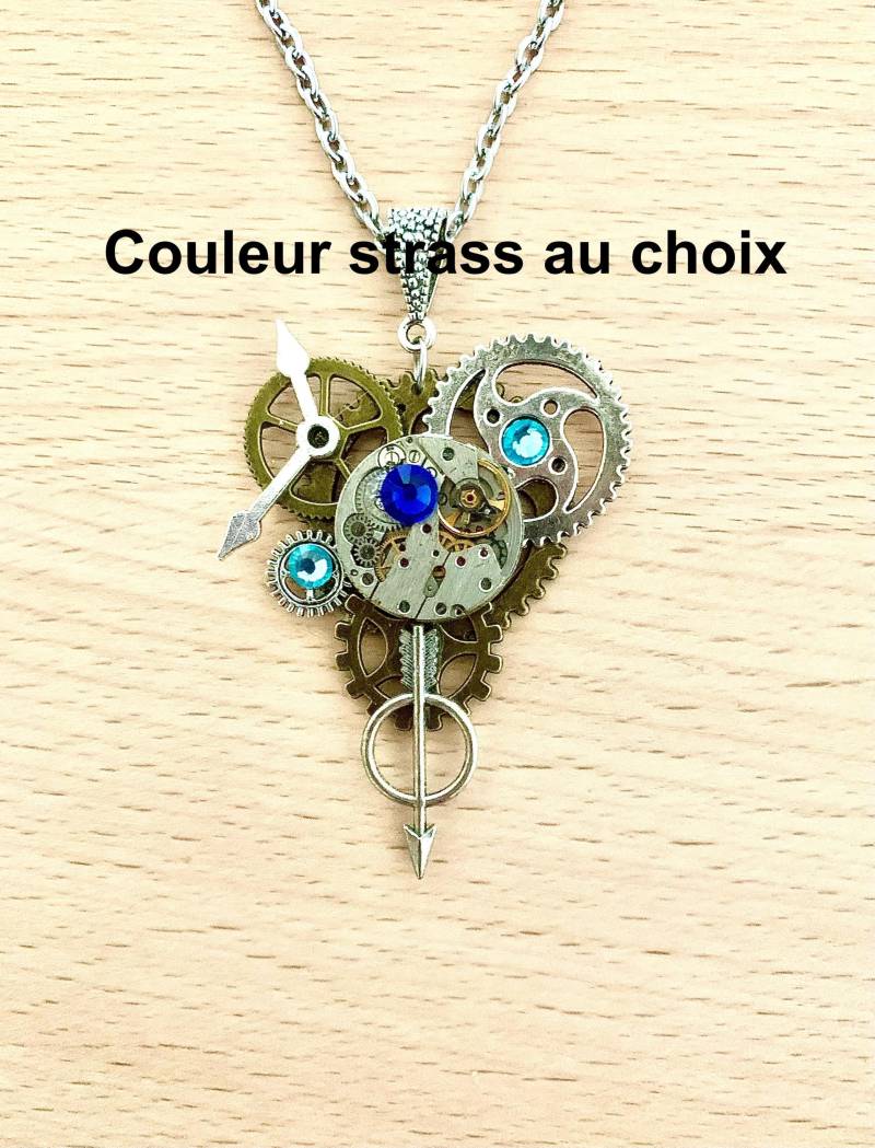 steampunk-Halskette Mit Zahnrädern, Getrieben, Uhrwerk Und Kristall-strasssteinen steampunk-Halskette Mit Zahnrädern, Getrieben, Uhrwerk Und Kristall-strasssteinen von Myriambijoux