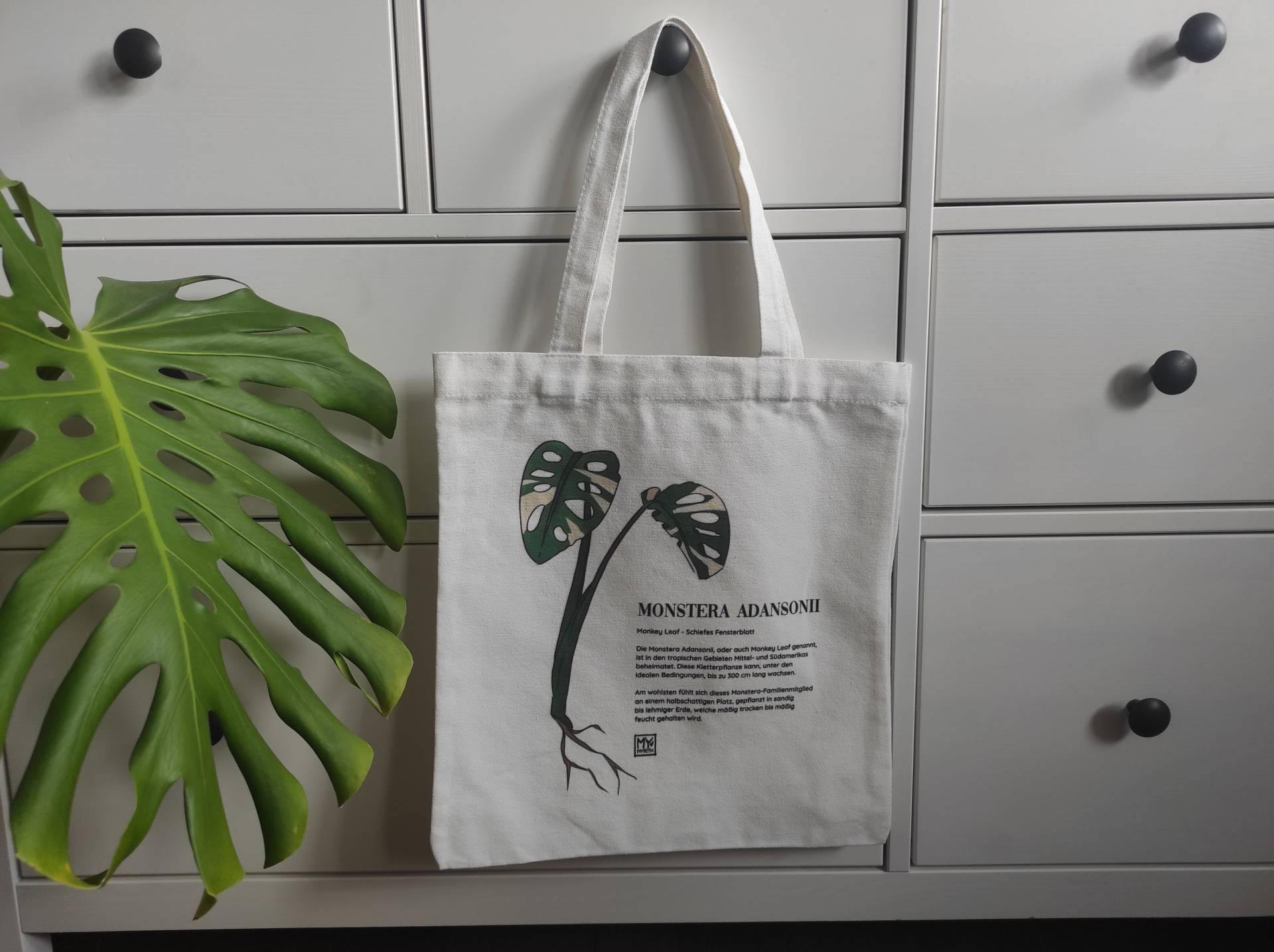 Canvas Totebag - Monstera Adansonii von MyrithArt