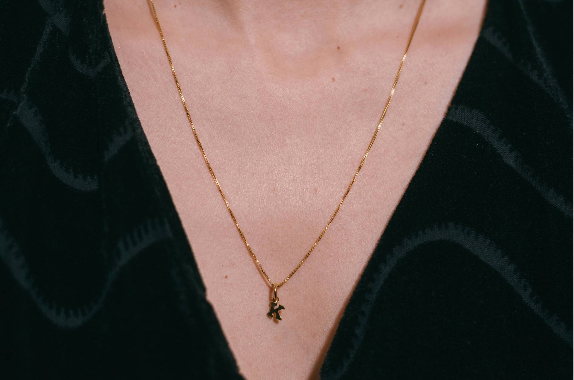 14 Karat Gold Anfang Anhänger Halskette - Massivem Buchstabe Initial Geschichtete Halskette-Kette Halskette von MyrrhJewelry