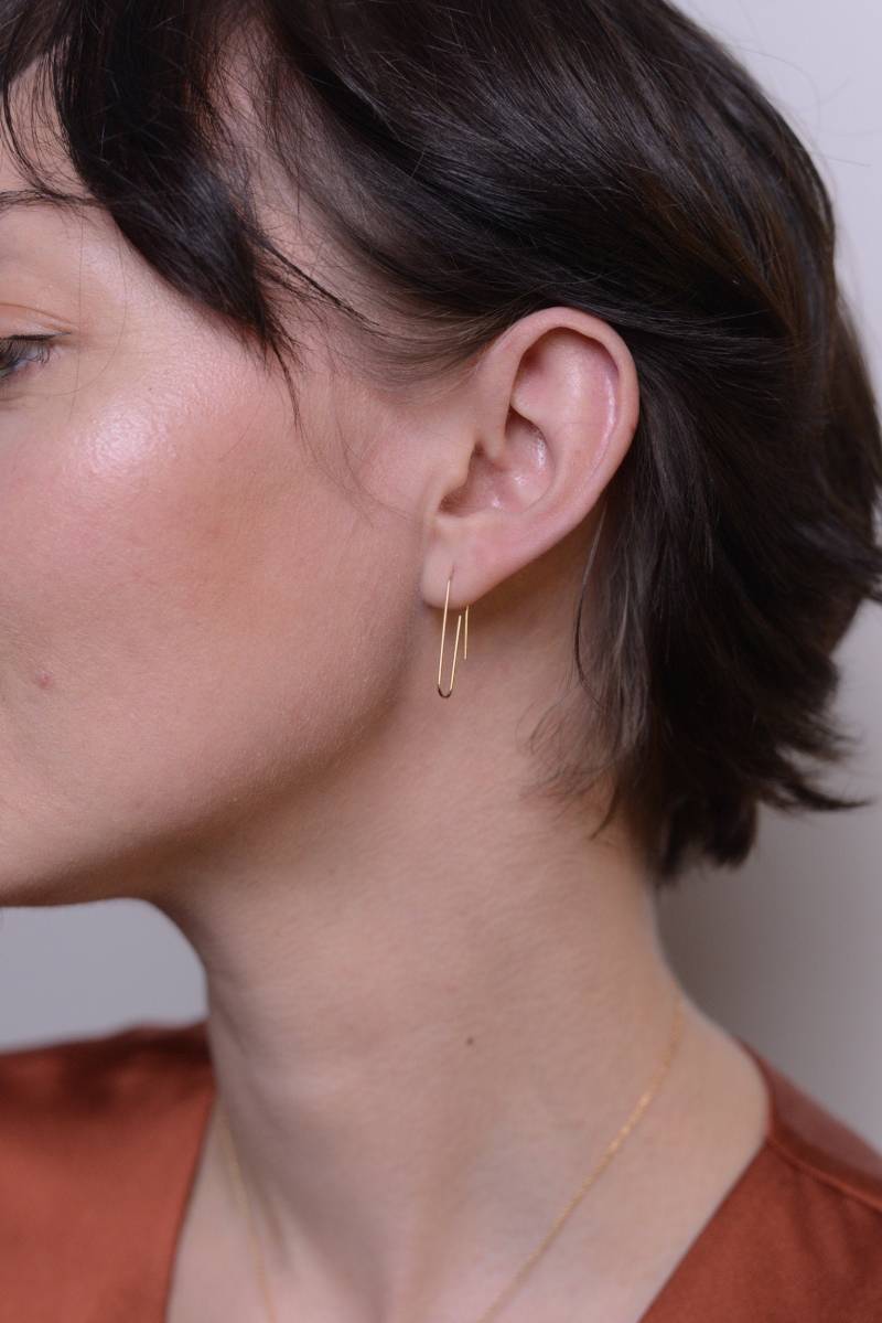 Echte 14 Karat Papier Clip Ohrringe - Karat Gold Zierliche Minimale Sicherheitsnadel von MyrrhJewelry