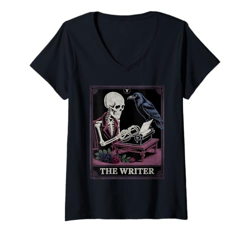 Damen The Writer Tarotkarte Gothic Skelett Rabe Autor Literarisch T-Shirt mit V-Ausschnitt Damen The Writer Tarotkarte Gothic Skelett Rabe Autor Literarisch T-Shirt mit V-Ausschnitt von Mystic Moon Witchy Gothic Aesthetic Apparel