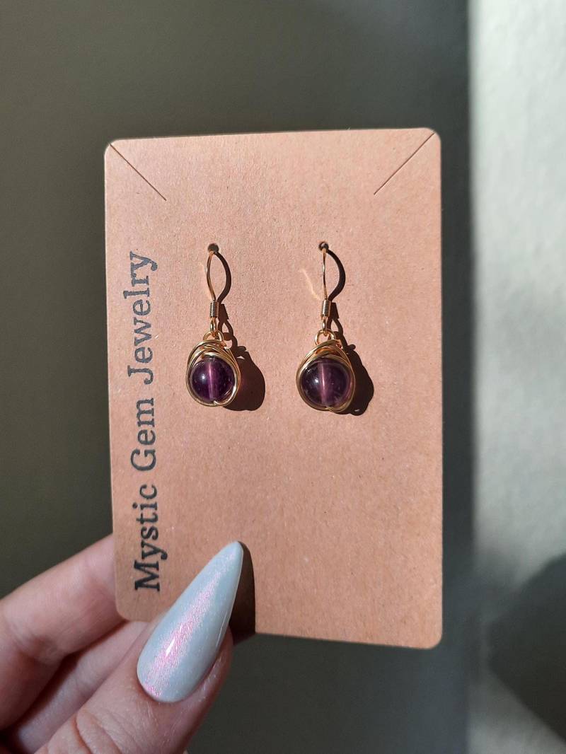 Amethyst Gold Ohrringe, Drahtschmuck, Edelsteinschmuck Amethyst Gold Ohrringe, Drahtschmuck, Edelsteinschmuck von MysticGemJewelryy