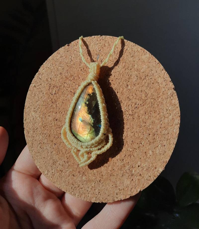 Labradorit Makramee Kette, Gelb Orange, Edelsteinschmuck, Kristalle Labradorit Makramee Kette, Gelb Orange, Edelsteinschmuck, Kristalle von MysticGemJewelryy