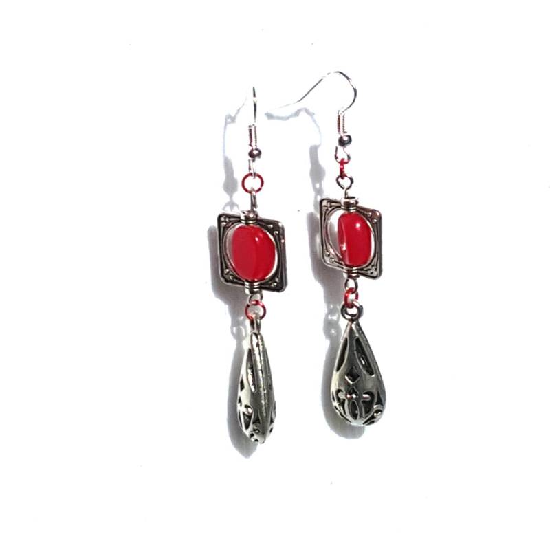 Rot Und Silber Tropfen Ohrringe von MysticTrinketShop