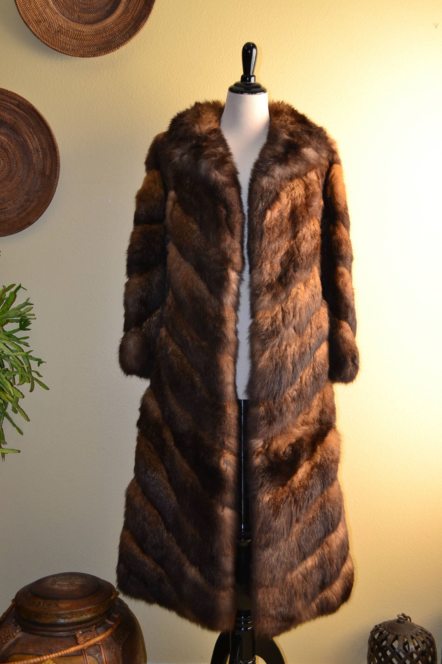 60Er 70Er Boho Glam Princess Fluffy Ombre Opossum Echtpelz Chevron Braun Cabrio Gr. M//L 3 in 1 Jacke Langer Mantel Stola/Cape 60Er 70Er Boho Glam Princess Fluffy Ombre Opossum Echtpelz Chevron Braun Cabrio Gr. M//L 3 in 1 Jacke Langer Mantel Stola/Cape von MystikBazaar