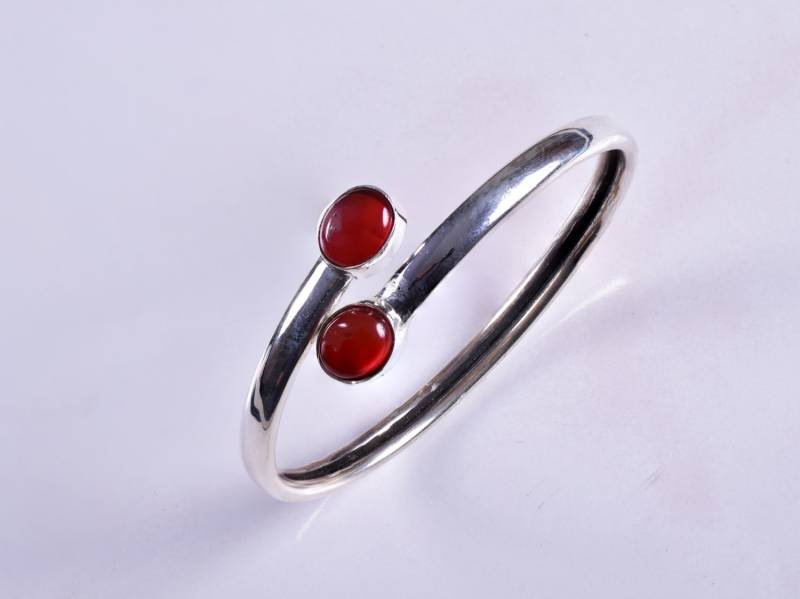 Onyx Armband Rot Silber Rot Armreif Schmuck Sterling Natürlicher Edelstein 925 Geschenk von MystiqueBelle