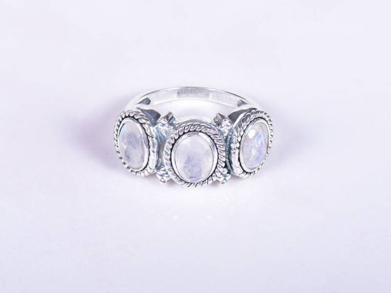 Verkauf - Regenbogen Mondstein Ring Silber Schmuck Verlobungsring Größe 6, 7, 8, 9 Weiß Edelstein Handgemachte Frauen von MystiqueBelle