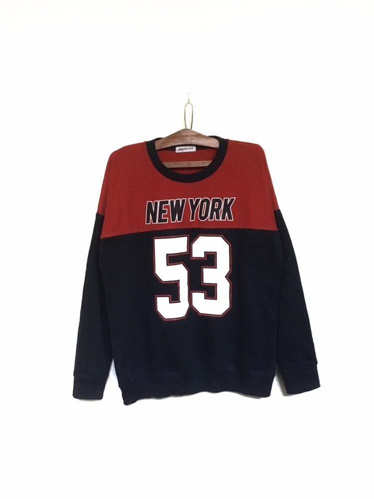 Selten Browny New York City Big Logo Stickerei Rundhals Sweatshirt Pullover Spellout/Größe Large von MzClothingShop