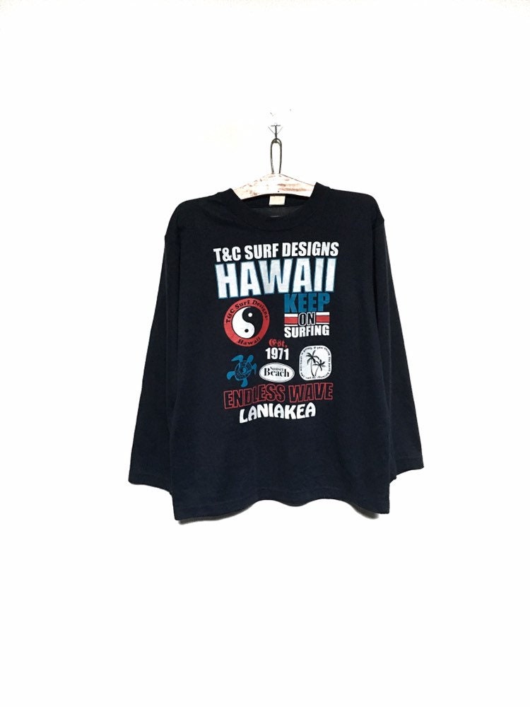 Selten T/C Surf Design Hawaii Big Print Buchstabieren Logo Schönes T-Shirt Rundhals Sweatshirt Hoodie Pullover Surfing Größe Medium von MzClothingShop