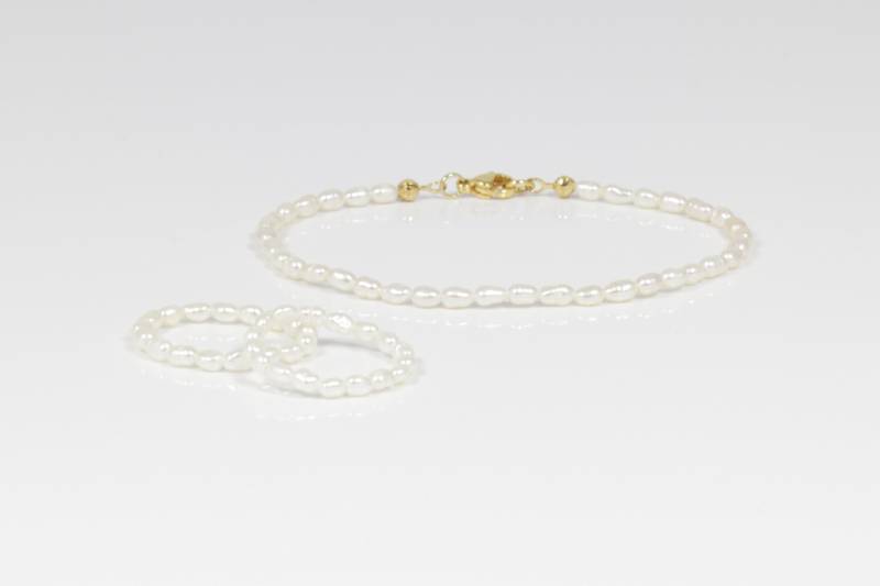 Esa Armband Und 2x Ringe Set/Passendes Kleines Reisperlenarmband Mit Vergoldetem Edelstahlverschluss Zwei Ringen von N207